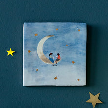 Afbeelding in Gallery-weergave laden, StoryTile - Little friends on the moon GOLD
